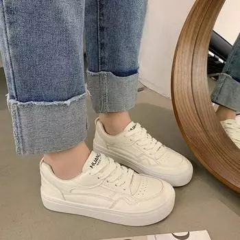Soft flat white shoes women s 2024 new one-pedal round head wide head big head dad casual sports board shoes 35