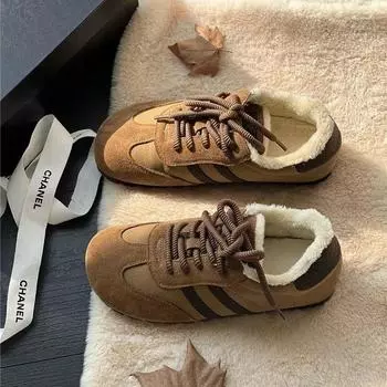 Мягкие кожаные ретро немецкие кроссовки женские зимние 2024 новые бархатные круглые носки с плоской подошвой удобные теплые повседневные спортивные туфли 35