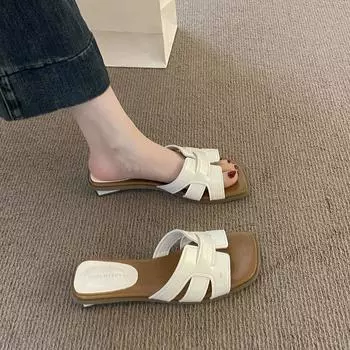 Soft-soled cool slippers wear versatile fashion with skirt slippers summer new beach shoes 35