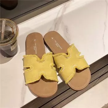 Soft-soled slippers women s summer wear new flat-bottomed beach one-word sandals casual vacation sandals 35