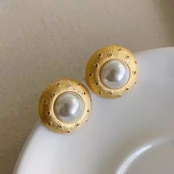 Сохраняйте свою красоту, французские ретро-серьги в стиле Хепберн в стиле балетной девушки с темпераментом из жемчуга и круглой средневековой иглой из серебра