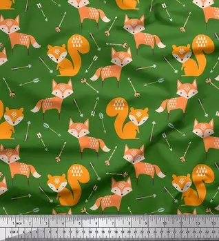 Soimoi Green Japan Crepe Satin Fabric Fox & Arrow Племенной принт Швейная ткань метр 42 дюйма 42 Inch Wide - Poly Crepe зелёный