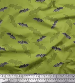 Soimoi Green Japan Crepe Satin Ткань Shadow & Bat Animal Decor Ткань с принтом метр 42 дюйма 42 Inch Wide - Poly Crepe зелёный