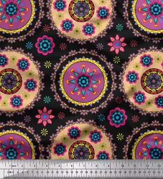 Soimoi Japan Crepe Satin Ткань с цветочным принтом мандалы Швейная ткань метр 42 дюйма 42 Inch Wide - Poly Crepe чёрный