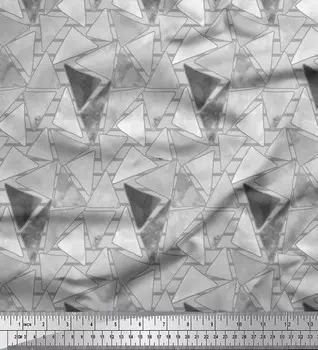 Soimoi Серая Поли Креп Ткань Грани Треугольник Ткань Геометрический Принт На Метр 42 Дюйма 42 Inch Wide - Poly Crepe серый