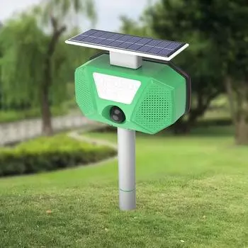 Solar Animal Repeller With Ultrasonic LED Flash Light & PIR Motion Sensor Solar Powered Animal Deterrent For Cats Dogs Squirrels