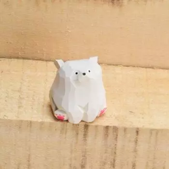 Solid Wood Polar Bear Ornament Hand Carved Mini Bear Statue Creative Wooden Bear Figurines Garden