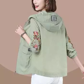 Солнцезащитная одежда женская летняя вышитая легкая куртка свободного покроя большого размера с капюшоном для мам среднего возраста солнцезащитная одежда рубашка XS зелёный