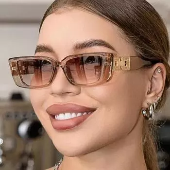 Солнцезащитные очки с текстурированной цепочкой 2024 года — унисекс, маленькая оправа в европейском и американском стиле Black frame black gray film