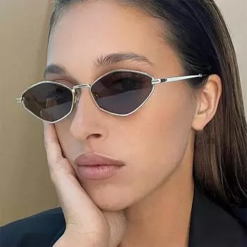 Солнцезащитные очки в ромбовидной многоугольной оправе с небольшой оправой, металлические солнцезащитные очки, простые солнцезащитные очки для подиума as shown