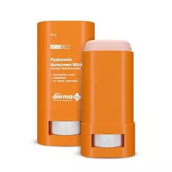 Солнцезащитный крем Derma Co Hyaluronic Sunscreen для всех типов кожи в стике с SPF 60 и Pa++++ для легкого повторного нанесения - 20 г, упаковка из 1 шт.