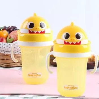 Соломенная бутылка для воды Izoum baby Shark 3D 300мл, желтая, 2 шт.