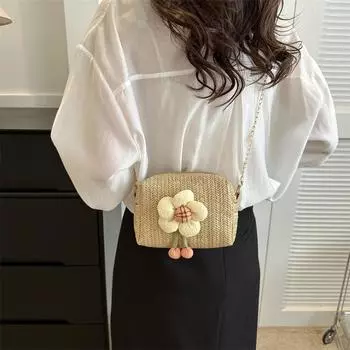 Соломенная плетеная сумка в иностранном стиле для женщин 2024 года, новая корейская версия, однотонная, темпераментная сумка-мессенджер на одно плечо, простая соломенная модная маленькая квадратная сумка