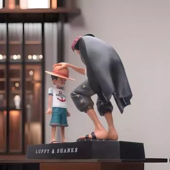 Соломенная Шляпа Луффи и Рыжеволосый Шанкс Фигурка Сцена: Голова Touch Car Украшение Shanks Luffy