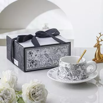 Сопровождение подарка Дизайнерское сотрудничество в стиле Моррис Оригинальная деятельность Подарок Живопись Ретро Цветок и птица Кофейная чашка и блюдце 300ml