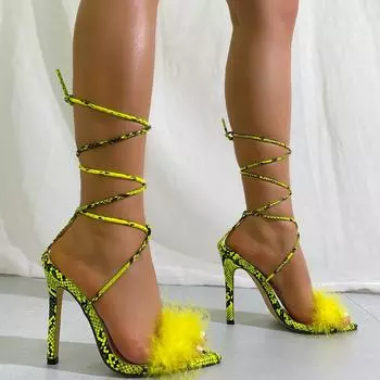 Совершенно новые летние пикантные женские сандалии, обувь на тонком высоком каблуке с перекрестными ремешками и змеиными венами, праздничная обувь 43 белый
