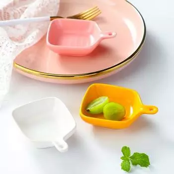 Современная фарфоровая посуда с толстыми гладкими краями, широкая область применения, изысканная посуда для закусок, кухонная посуда, блюдо для соевого соуса белый