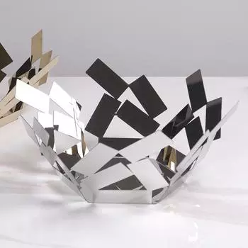 Современная легкая роскошная металлическая тарелка для фруктов, дизайнерская гостиная, журнальный столик, украшения, модель комнаты, мягкое украшение, настольное украшение, поднос для хранения