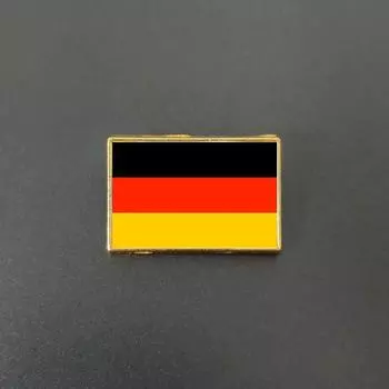 Современная немецкая брошь с черным и красным флагом 2,5 * 1,5 см, цинковый сплав, литой под давлением ПВХ, схема покрытия #1