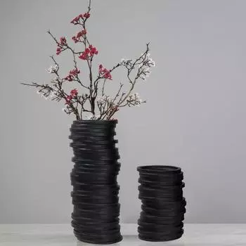 Современная простая неровная каскадная цветочная ваза с кольцом Модель украшения комнаты Офис продаж отеля B&B Мягкие украшения