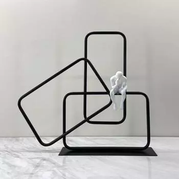 Современная скандинавская европейская модель дома Отдел продаж Геометрические железные мыслительные персонажи Украшения для домашнего офиса