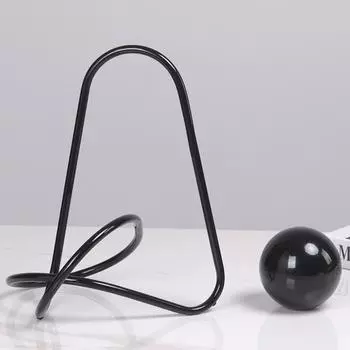 Современная светлая роскошная модельная комната, художественные абстрактные линии, треугольные орнаменты, офис продаж, клубный дом, старинная стойка, украшения для вестибюля