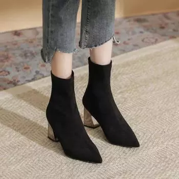 Современные ботинки из эластичной ткани на квадратном каблуке, зимние, 2024 г., модная женская обувь, застегивающиеся на заостренный носок, высокие каблуки, женские ботинки для шитья 39 чёрный