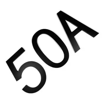 Современный Синьяге цифров вне жилой улицы знака с винтом 0