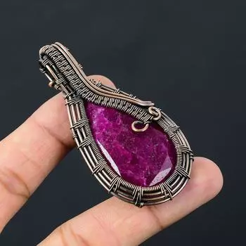 Созданный в лаборатории рубиновый драгоценный камень из чистой медной проволоки, обернутый ювелирными изделиями ручной работы 2.83 Inches розовый