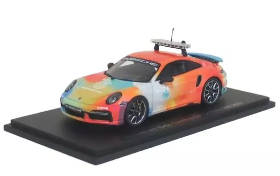 Spark Porsche 911 Turbo Лидирующий автомобиль 2023 24 часа Ле-Мана Готовая модель 1/43