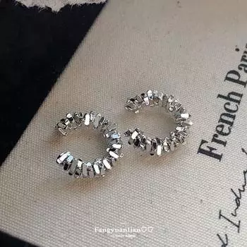 Sparkling ~ Small Pieces of Silver Earrings Female Light Luxury Minority Fancy Earrings Elegant Earclip Earrings Circle Earrings Broken silver ear bone clip