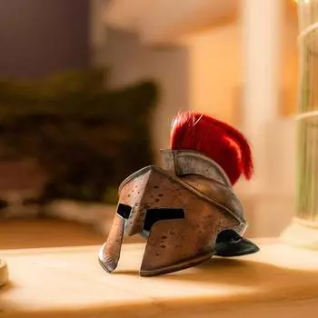 Спартанский шлем царя Леонидаса