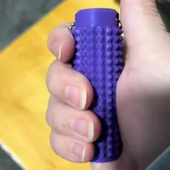 Spiky Grippie Stim Брелок Карманный Мини Успокаивающая Игрушка Fidget Игрушка Spiky Hard Massage зелёный