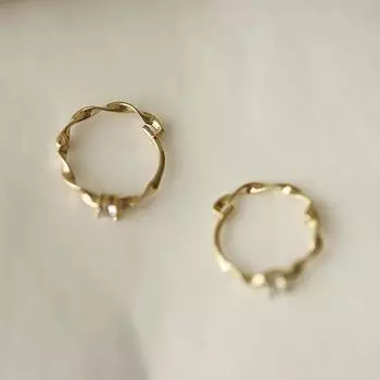 Спиральные высококачественные простые волнистые серьги для женщин без выцветания, нишевый дизайн, изысканные