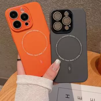 Сплошной цветной чехол с магнитной задней панелью Magsafe для iPhone 15 14 13 12 Pro Max 11, защитная пленка для объектива, противоударный жесткий чехол для ПК iPhone 14 чёрный