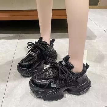 Сплошные цветные женские кроссовки на платформе, новые весенние модные повседневные прогулочные новые нескользящие женские спортивные туфли на шнуровке на открытом воздухе 35