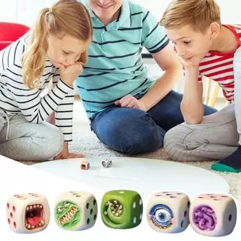 Жуткий резной глаз, нога осьминога, болотный рот, мини-смола, игральные кости, настольная игра A