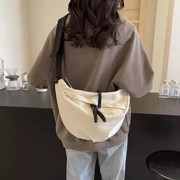 Спортивная нагрудная сумка для отдыха, простая большая женская сумка 2024 года, новая модная легкая универсальная сумка-мессенджер для поездок на работу чёрный