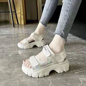 Спортивные сандалии женские новые модели лета 2025 года женская одежда кексы на платформе мода мягкая подошва повседневная пляжная обувь 35
