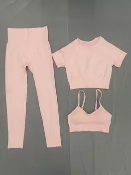 Спортивный комплект для йоги из 3 предметов. Мягкие и комфортные спортивные бюстгальтеры и леггинсы с короткими рукавами для бега и фитнеса в тренажерном зале.