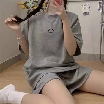 Спортивный костюм, женский спортивный костюм, летняя тонкая футболка с коротким рукавом, свободные шорты, костюм из двух предметов, свободный и тонкий, милый смайлик, домашняя одежда, повседневный удобный комплект S абрикосовый