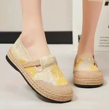 Spring 2025 women s shoes, new antique style shoes, ethnic style Hanfu women s shoes, single foot breathable loafers 36