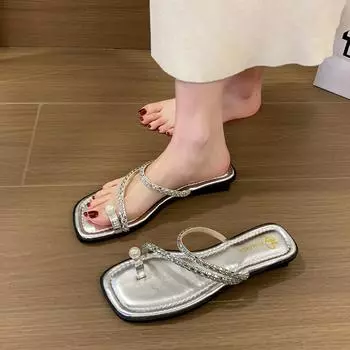 Spring and summer 2025 new fashion versatile ins tide pearl water brick square head set toe fairy style slippers 35 серебряный