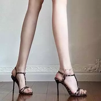 Spring and summer 2025 new open-toed sandals with buckle leopard print high heels women s thin heel super high heel sexy 9CM 35 леопардовый