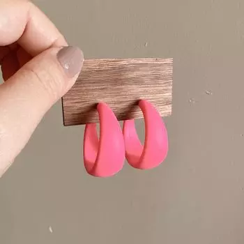 Spring and Summer Candy Color Matte Exaggerated Macaron Ear Clip A pair of rose earrings