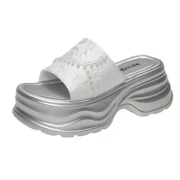 Spring and summer new Chinese thick-soled one-word slippers new outer wear slippers women s rhinestones small popular retro slippers 34