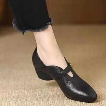 Spring and summer soft-soled loafers women s shoes with wedge heels, casual shallow mouth Doudou shoes, one-word fashion middle-aged and elderly 35 чёрный