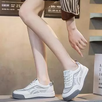 Spring Autumn Mesh Breathable Flat Bottom Casual Sports Shoes Outdoor Casual Large Size Sports Breathable Women s Shoes 36-43 36