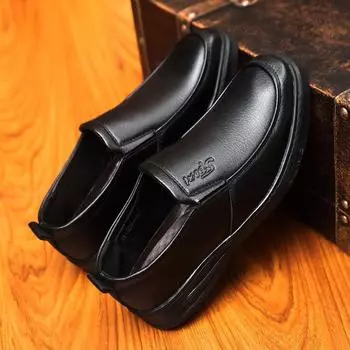 Spring middle-aged men s shoes leather shoes men s casual men s shoes middle-aged and elderly men s soft soles soft surface one pedal dad shoes 39