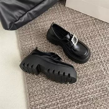 Spring new square buckle rhinestone platform women s college muffin round head Velcro uniform single shoes 35